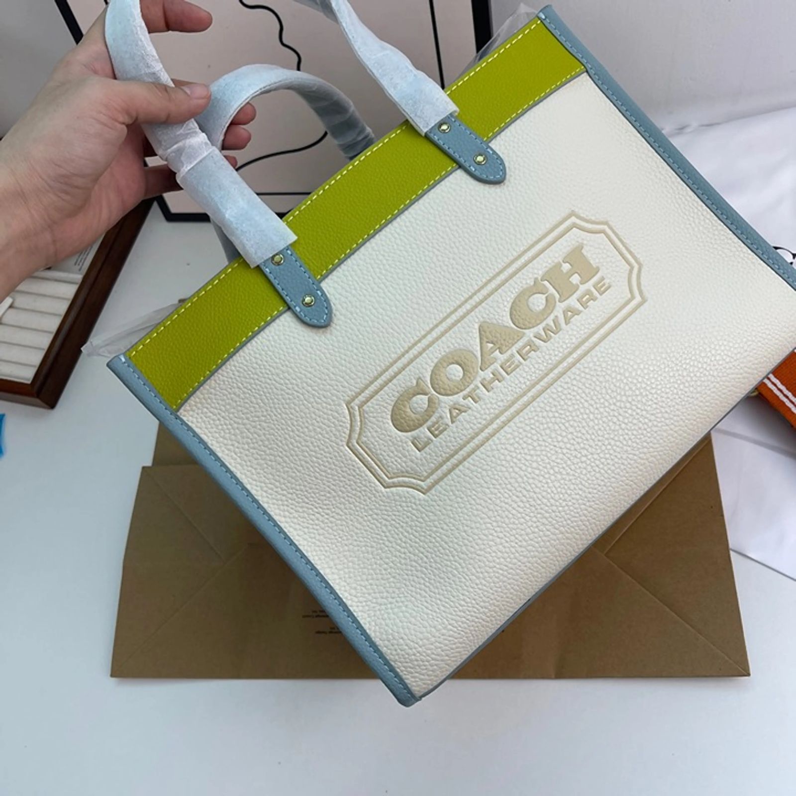 Buy First Copy Coach Women’s Field Tote 22 Bag