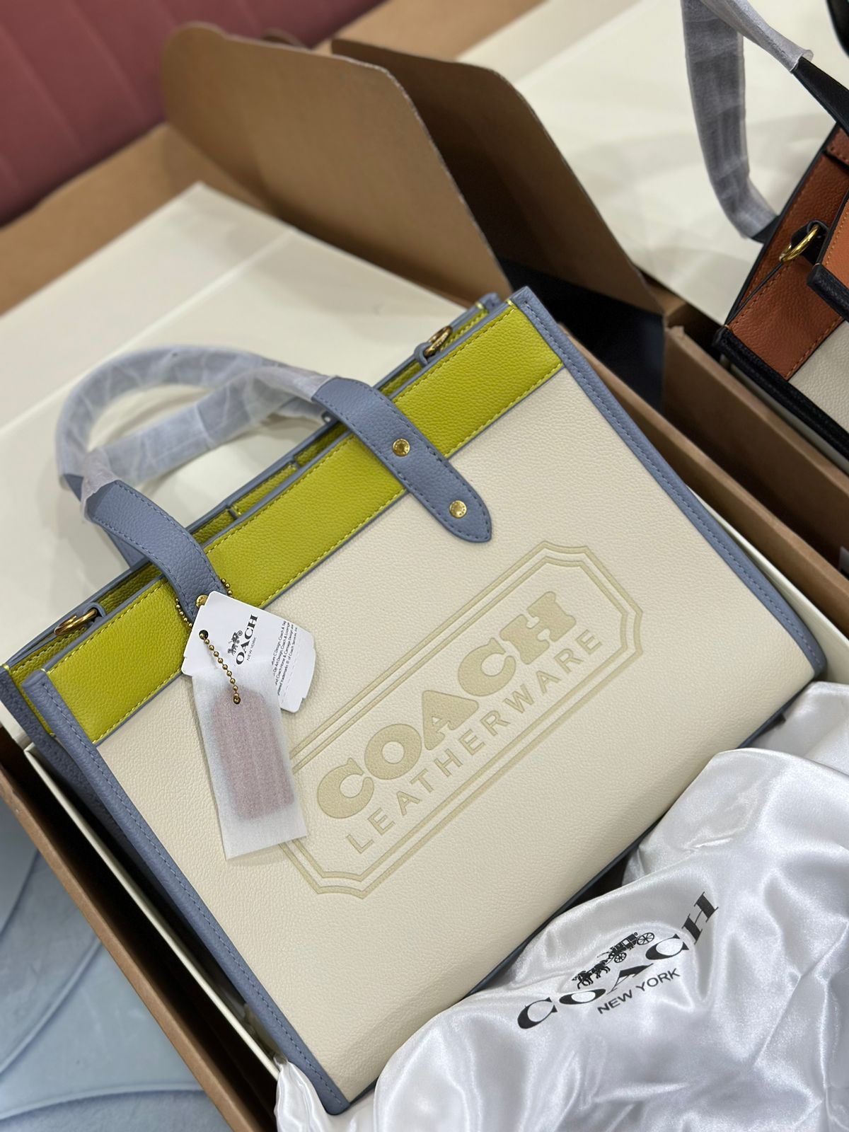 Buy First Copy Coach Women’s Field Tote 22 Bag
