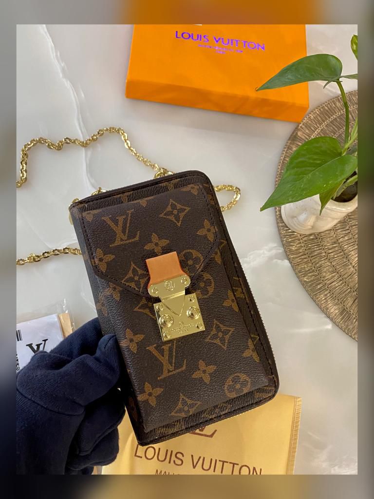 Buy First Copy Louis Vuitton Zipper Mobile Holder Bag
