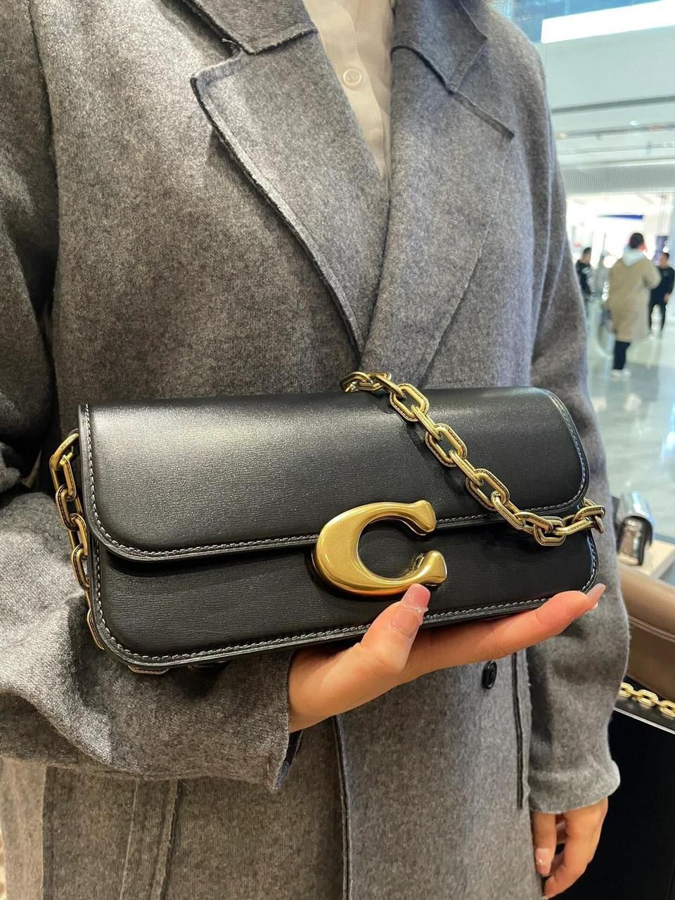 Buy First Copy Coach Idol 23 Shoulder Bag