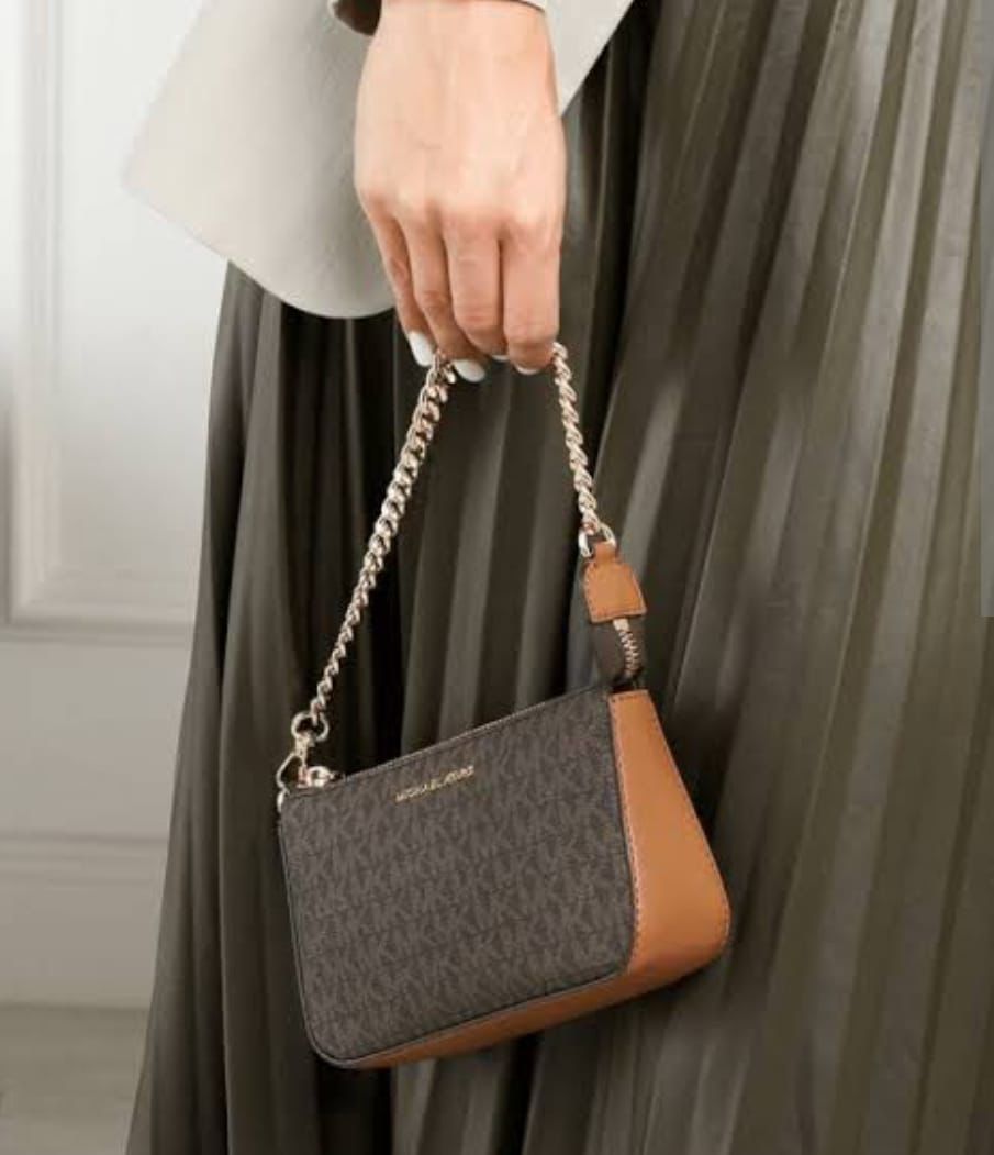 Buy First Copy Michael Kors Chain Sling Bags