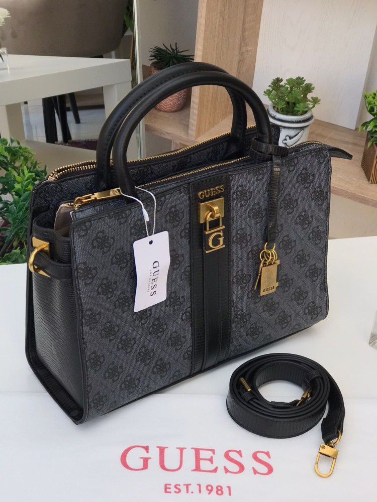 Buy First Copy Guess Handbag