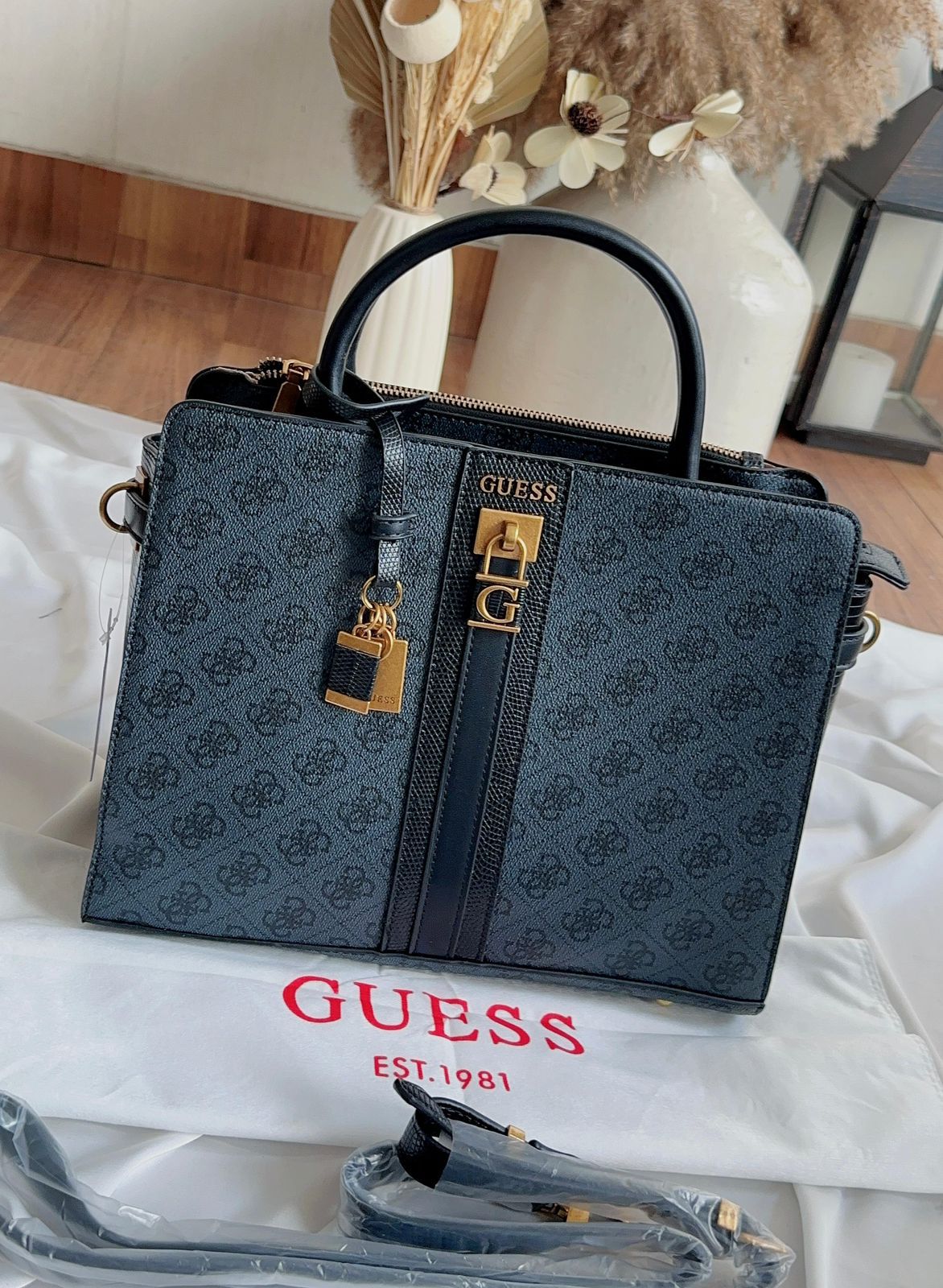 Buy First Copy Guess Handbag