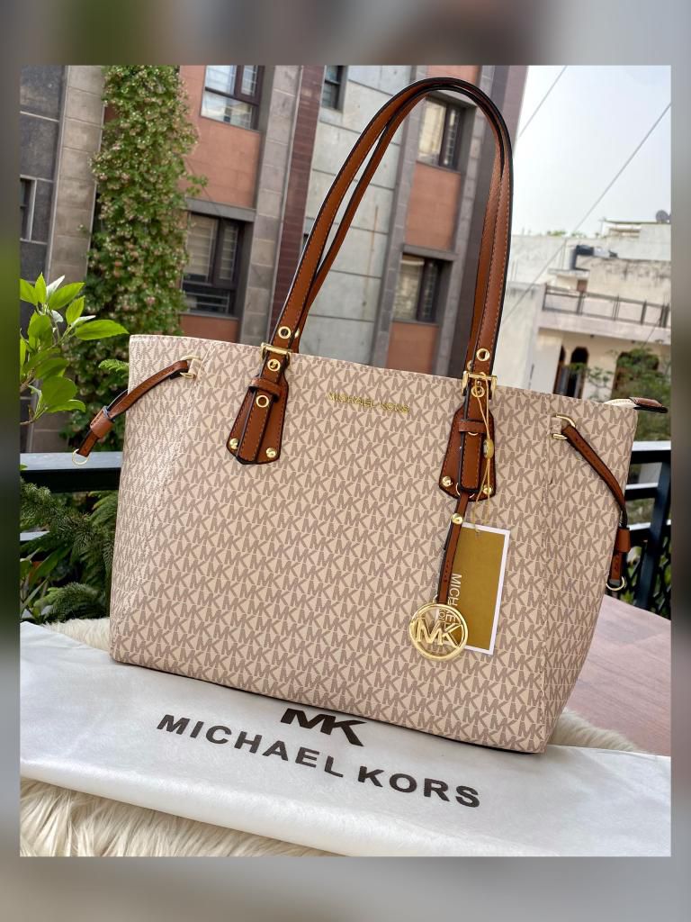 Buy First Copy Michael Kors Voyager Tote Bag