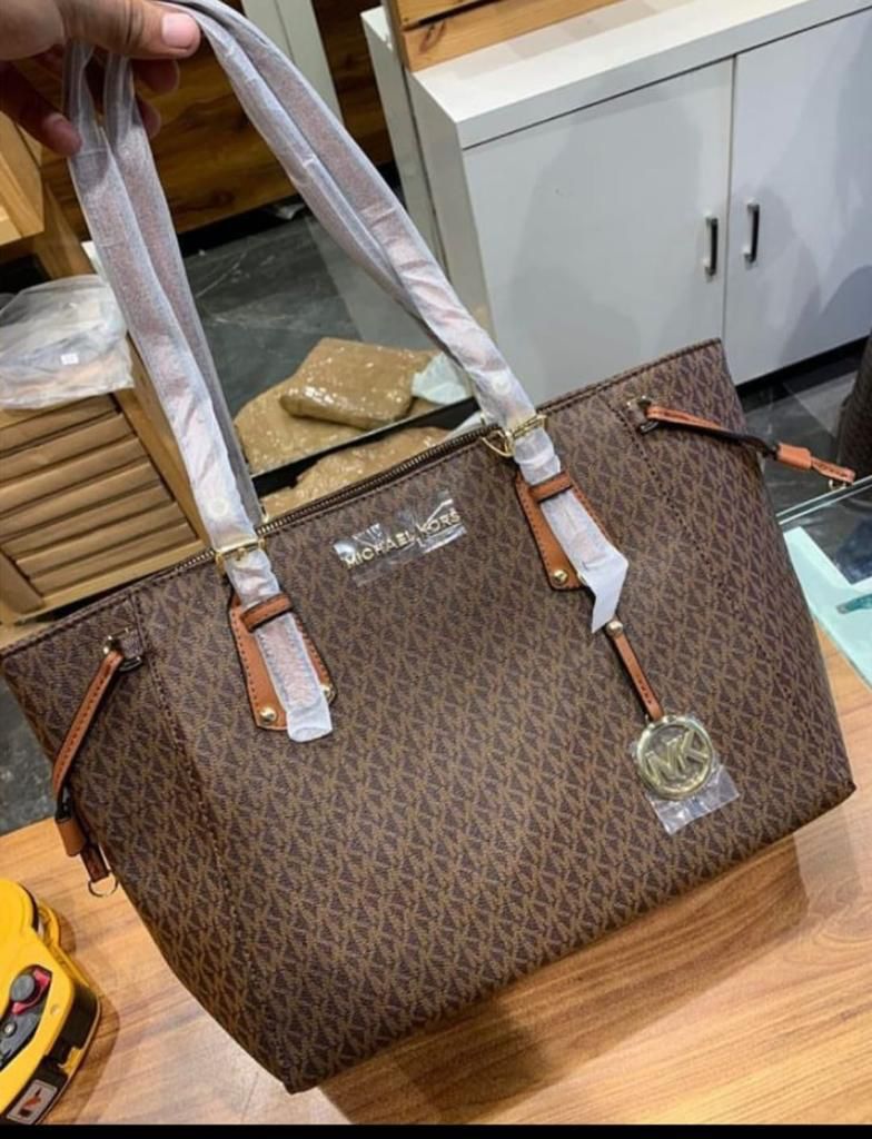 Buy First Copy Michael Kors Voyager Tote Bag