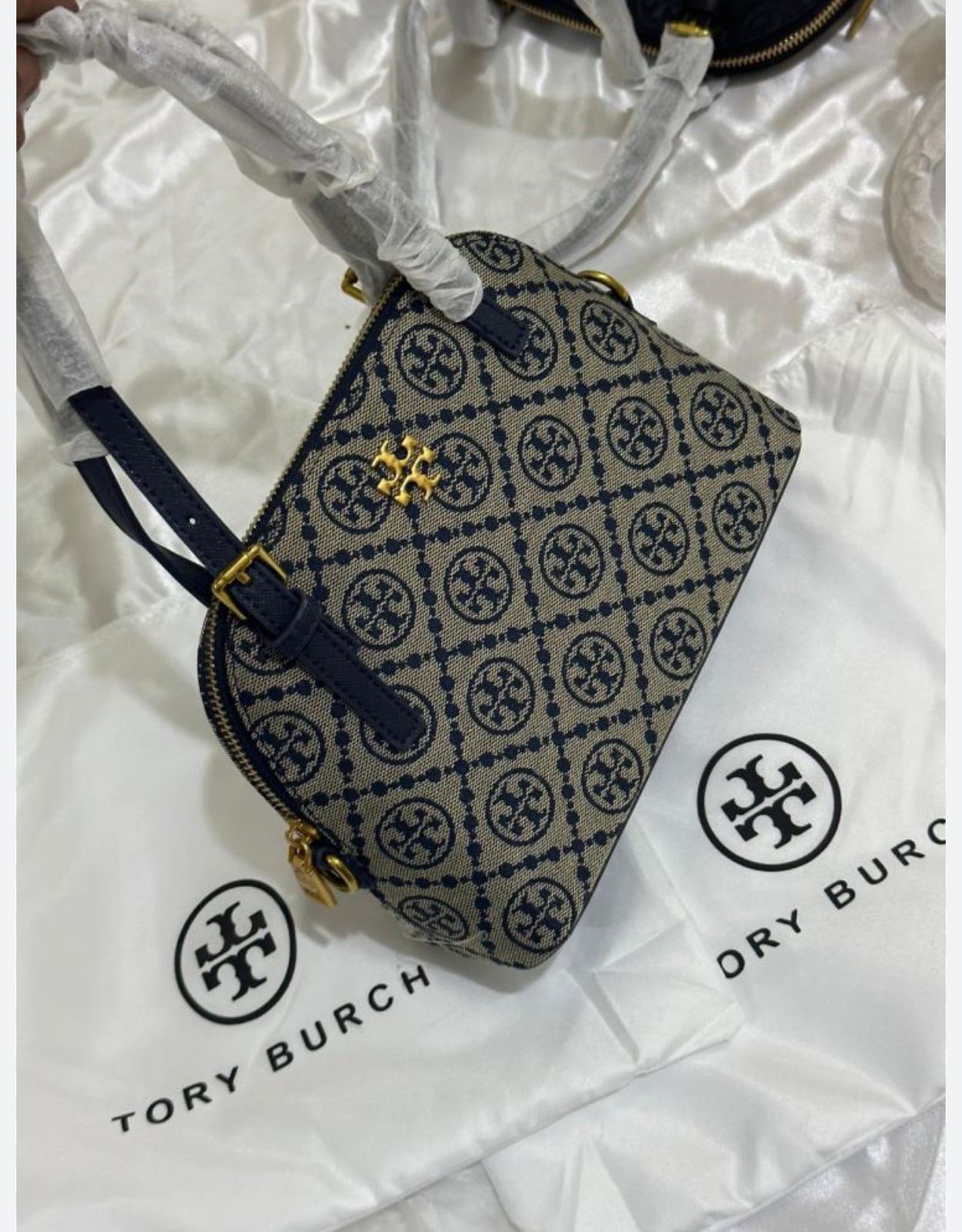 Buy First Copy Tory Burch Alma Handbag - Master Quality 7A Mirror at Lowest Price Online India