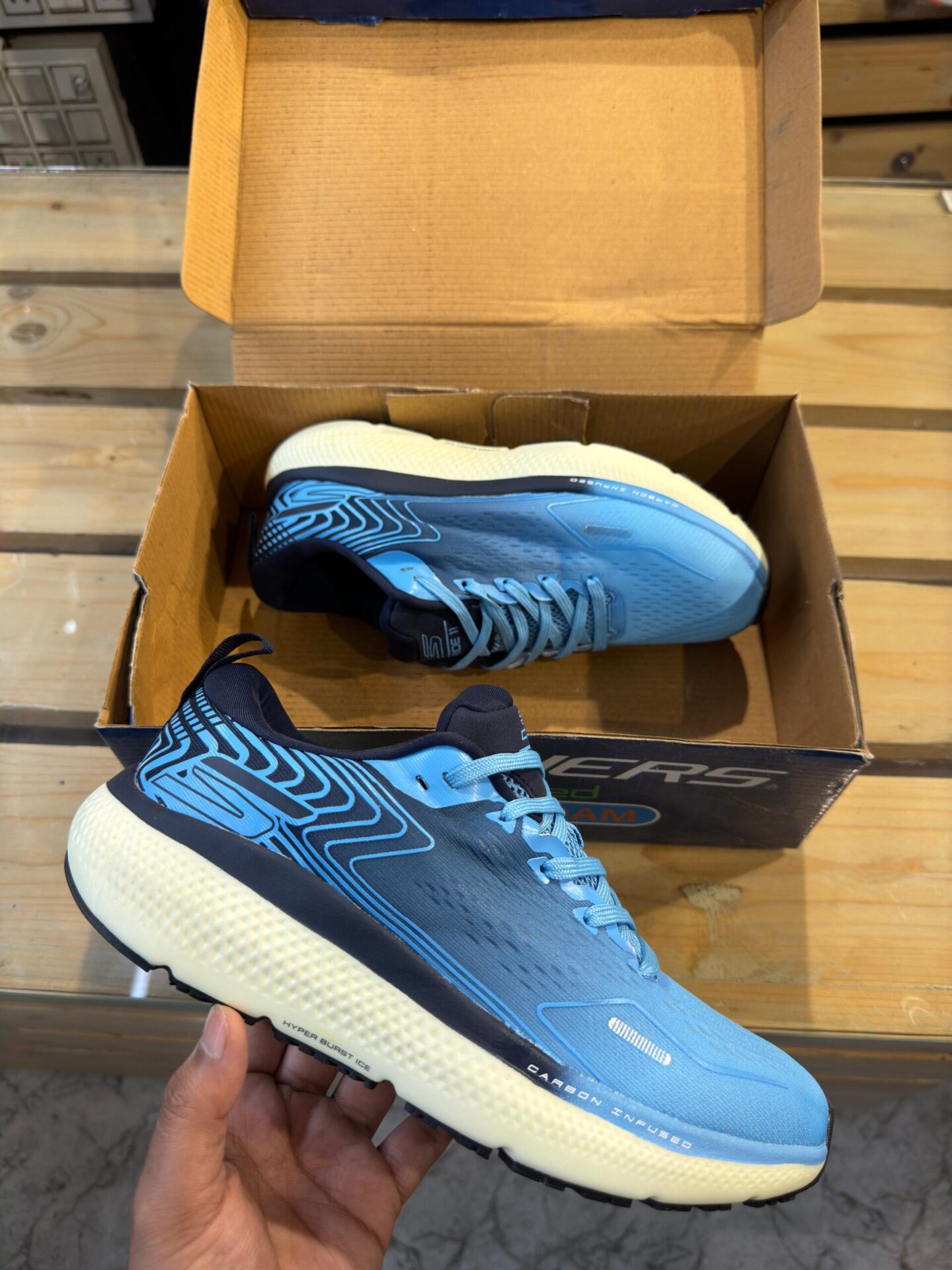 Buy First Copy Skechers Carbon Infused Ride 11 Shoes - Master Quality 7A Mirror at Lowest Price Online India