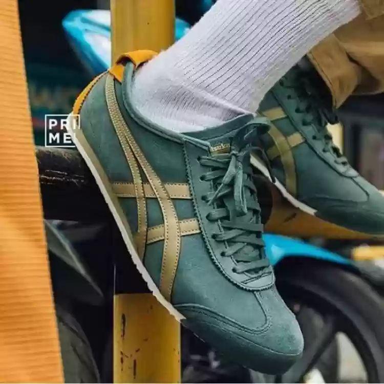 Buy First Copy Onitsuka Tiger Shoes For Men - Master Quality 7A Mirror at Lowest Price Online India