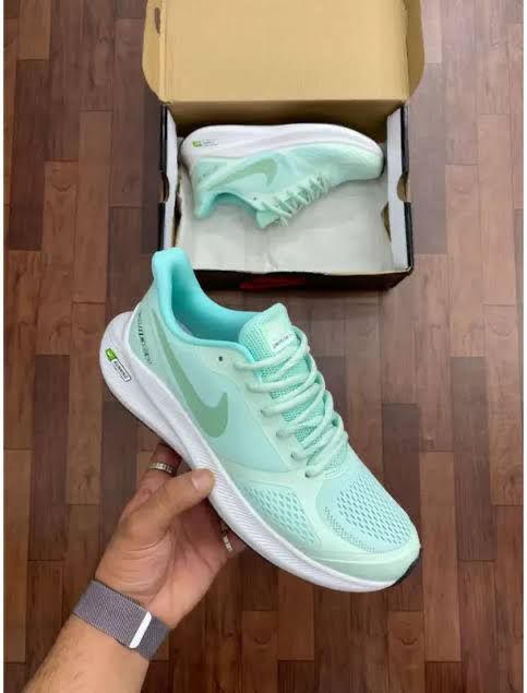 Buy First Copy Nike Zoom Guide 10 Running Shoes - Master Quality 7A Mirror at Lowest Price Online India