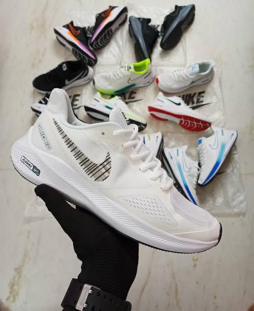 Buy First Copy Nike Zoom Guide 10 Running Shoes - Master Quality 7A Mirror at Lowest Price Online India