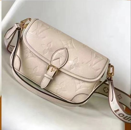 Buy First Copy Louis Vuitton Diane Crossbody Bag - Master Quality 7A Mirror at Lowest Price Online India