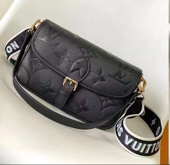Buy First Copy Louis Vuitton Diane Crossbody Bag - Master Quality 7A Mirror at Lowest Price Online India