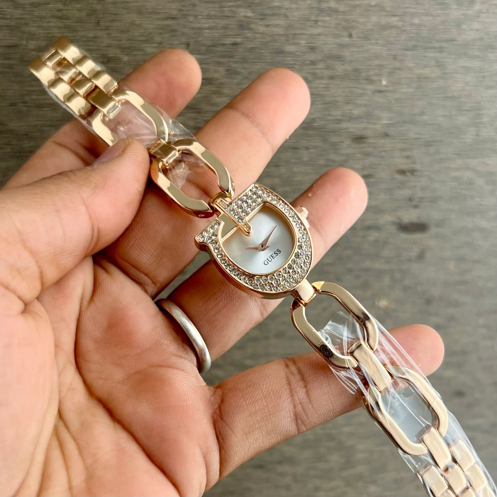Buy First Copy Guess Gia Women Analog Watch 22mm - Master Quality 7A Mirror at Lowest Price Online India