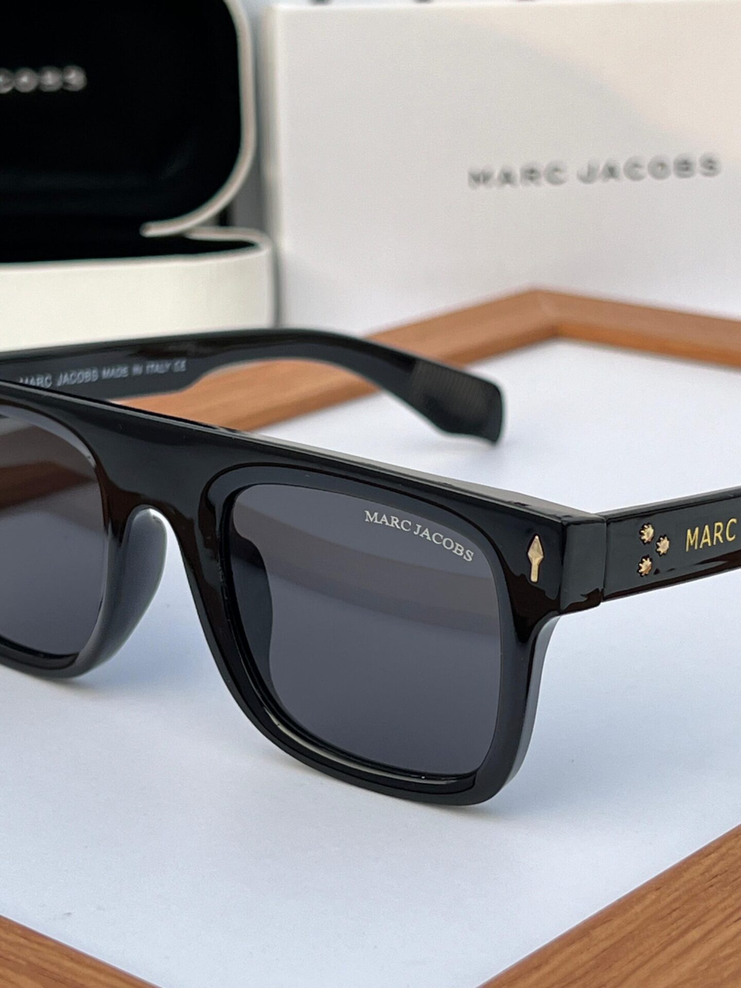 Buy First Copy Marc Jacobs Sunglasses For Men - Master Quality 7A Mirror at Lowest Price Online India