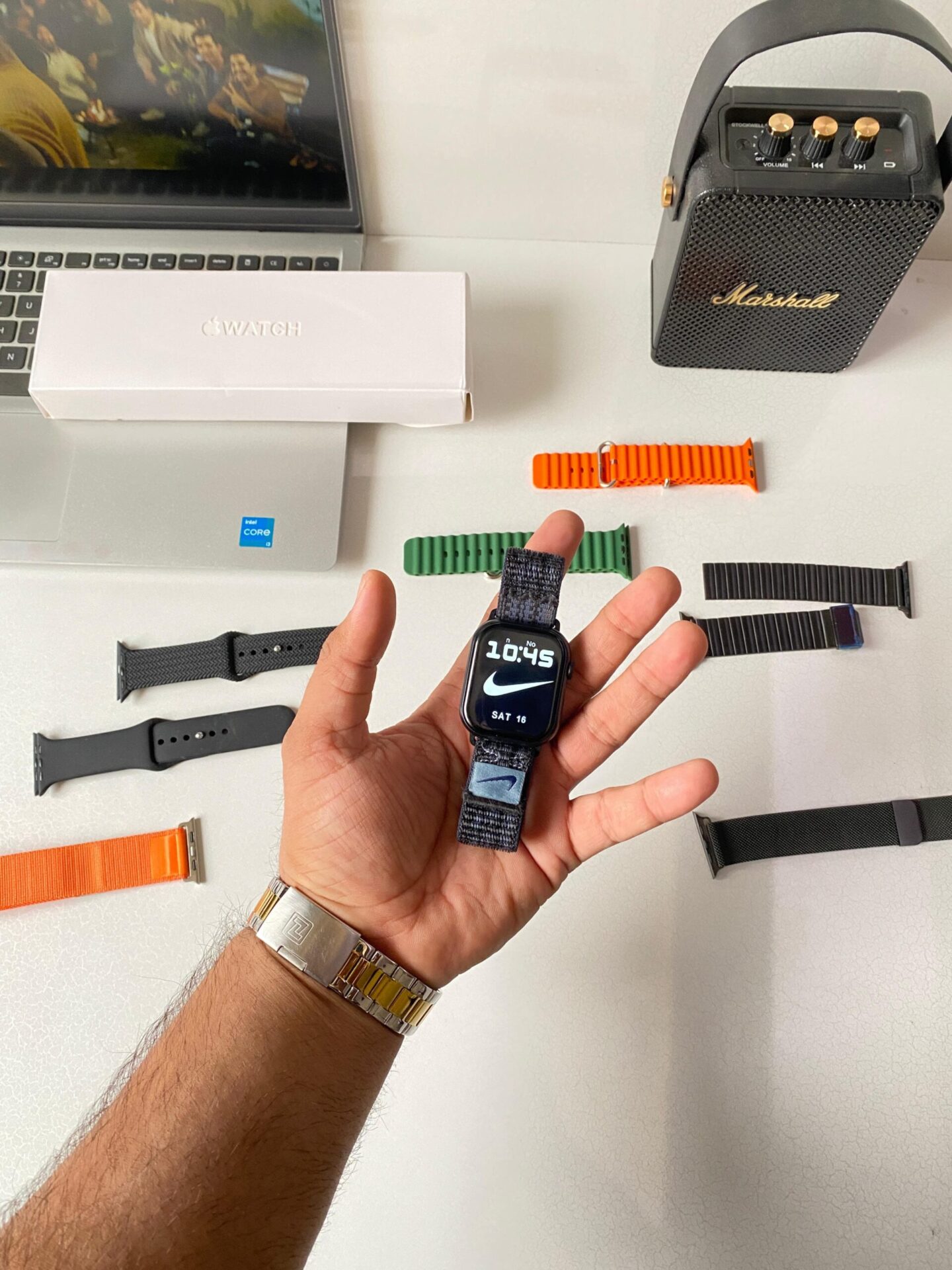 Buy First Copy Apple Series 10 Smartwatch + 8pc extra Straps with Logo On/Off - Master Quality 7A Mirror at Lowest Price Online India