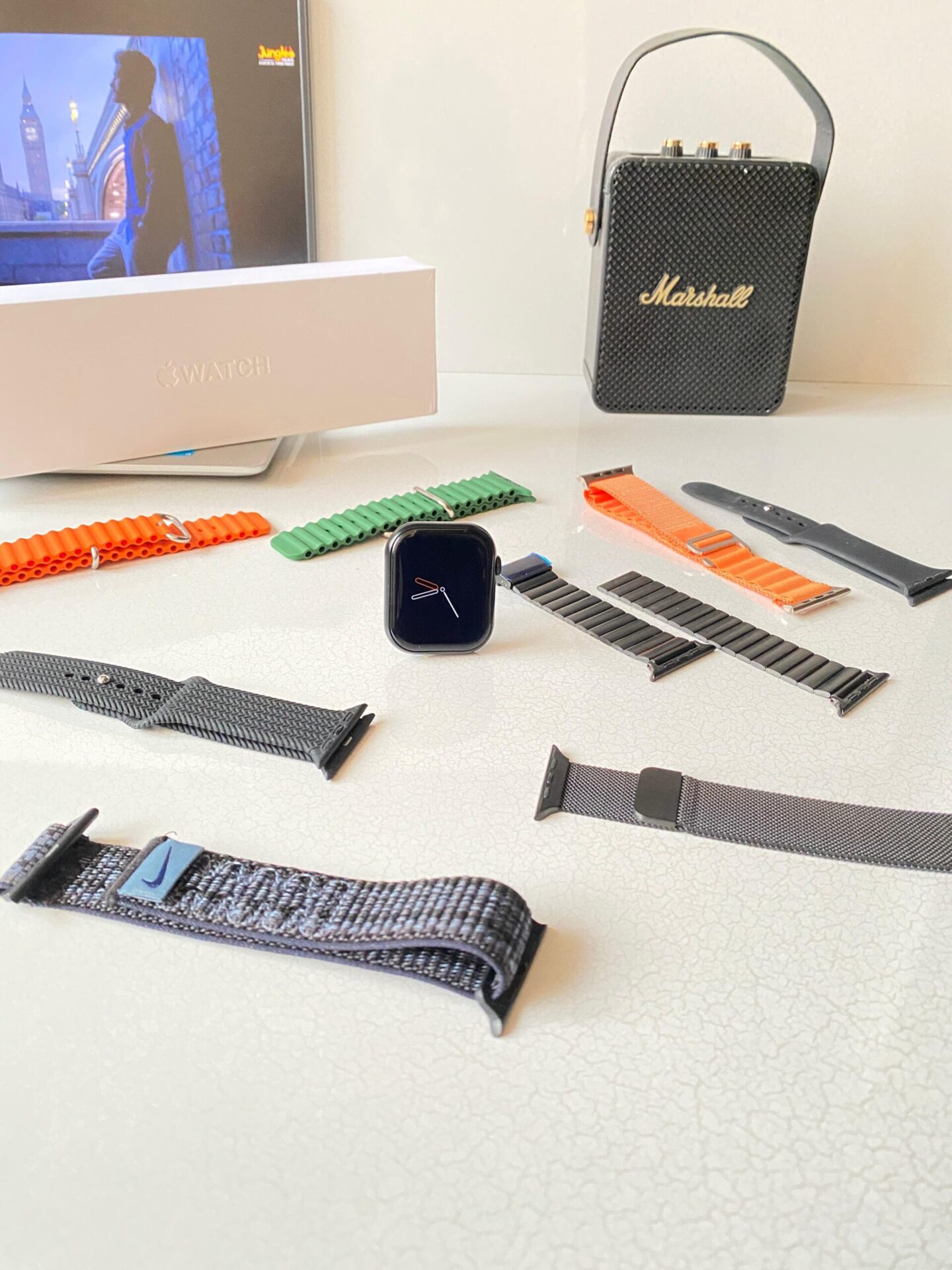 Buy First Copy Apple Series 10 Smartwatch + 8pc extra Straps with Logo On/Off - Master Quality 7A Mirror at Lowest Price Online India