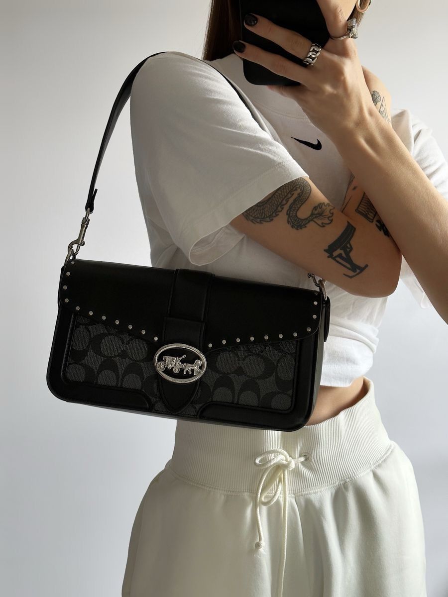 Buy First Copy Coach Georgie Shoulder Signature Bag - Master Quality 7A Mirror at Lowest Price Online India