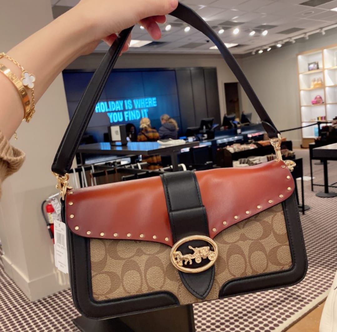Buy First Copy Coach Georgie Shoulder Signature Bag - Master Quality 7A Mirror at Lowest Price Online India