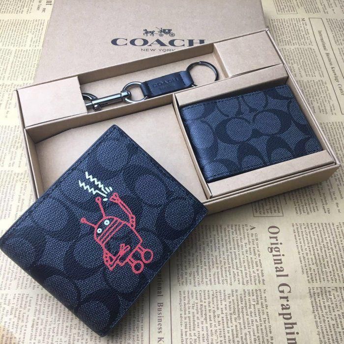 Buy First Copy Coach Men’s Wallets - Master Quality 7A Mirror at Lowest Price Online India