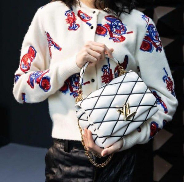 Buy First Copy Louis Vuitton New Quilt Twist Go-14 Shoulder Bag - Master Quality 7A Mirror at Lowest Price Online India