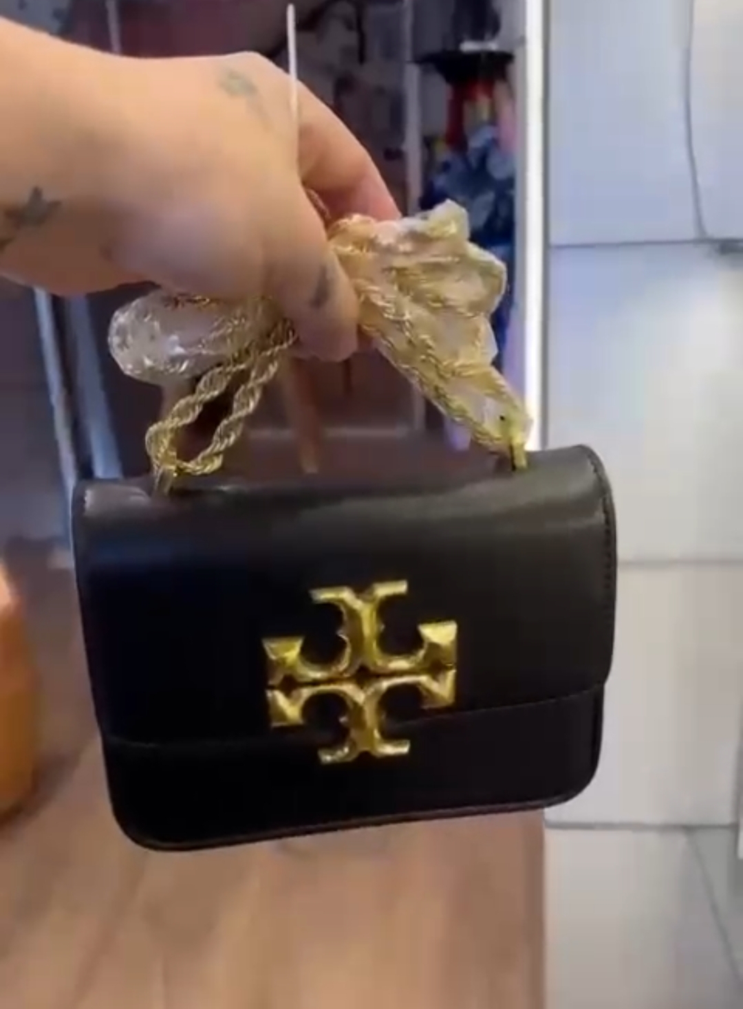 Buy First Copy Tory Burch Eleanor Sling Bag - Master Quality 7A Mirror at Lowest Price Online India