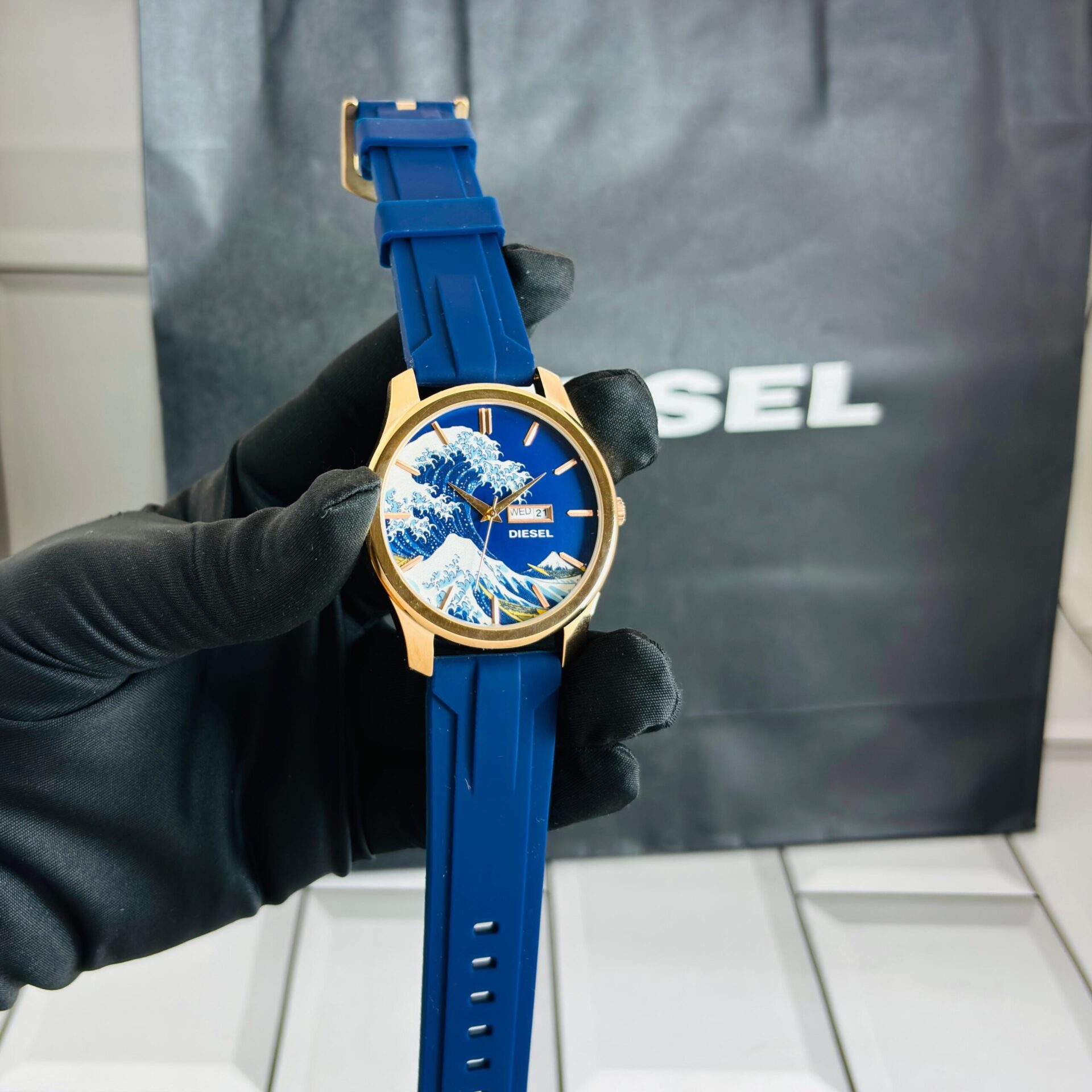 Buy First Copy Diesel Analog Quartz Silicone Strap Watch - Master Quality 7A Mirror at Lowest Price Online India
