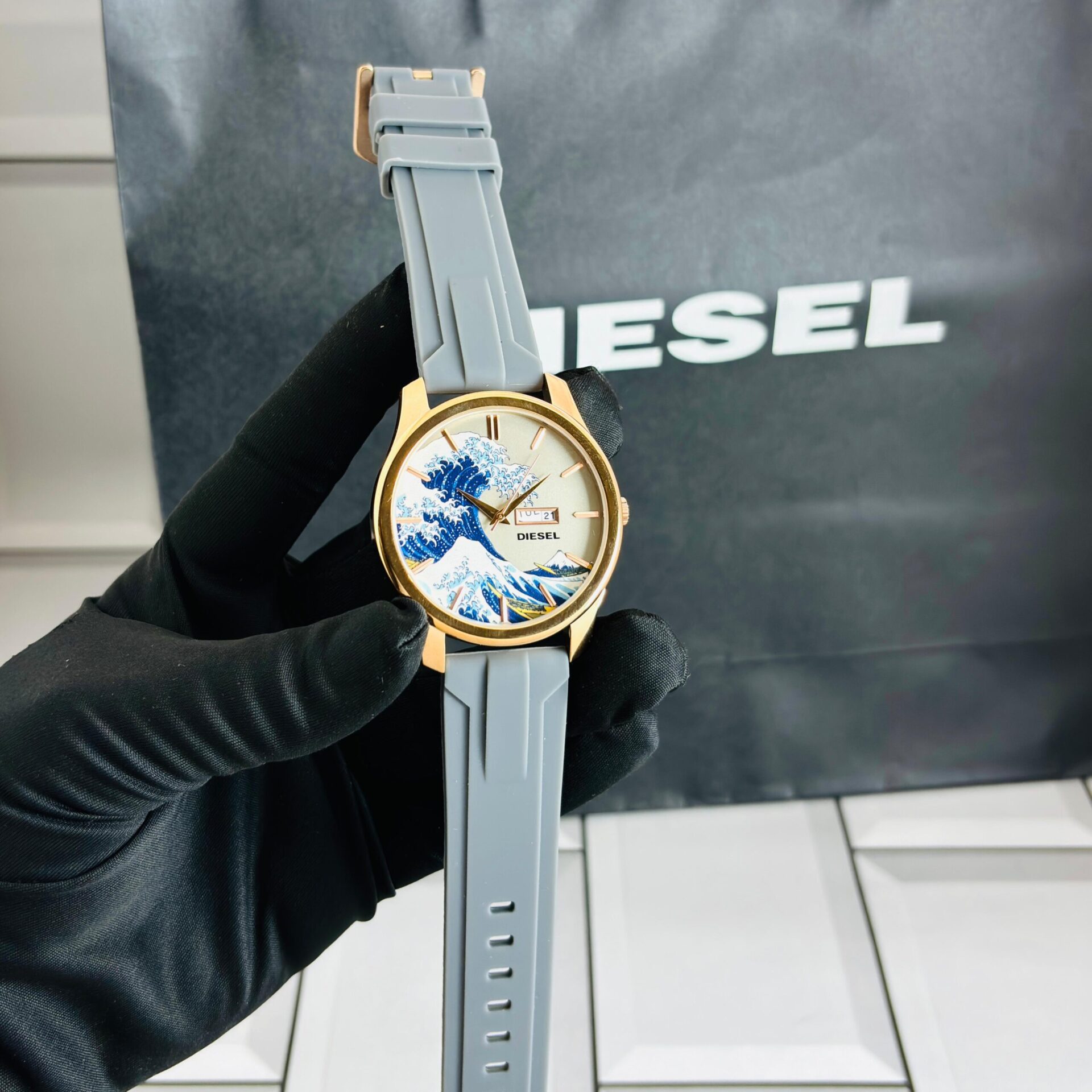 Buy First Copy Diesel Analog Quartz Silicone Strap Watch - Master Quality 7A Mirror at Lowest Price Online India