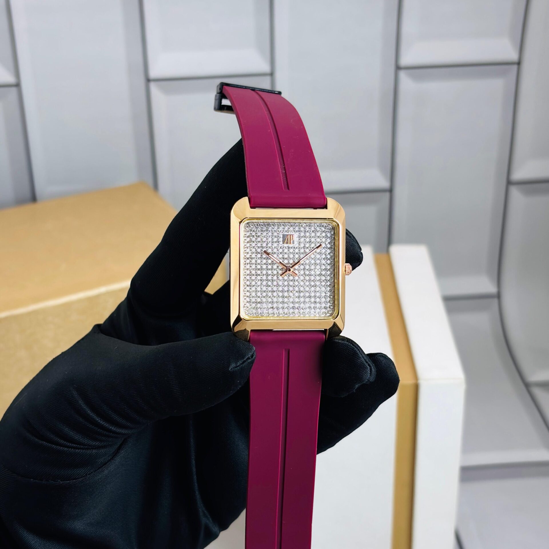 Buy First Copy Audemars Piguet Slim Men’s Diamond Collection With Silicone Strap 42mm - Master Quality 7A Mirror at Lowest Price Online India