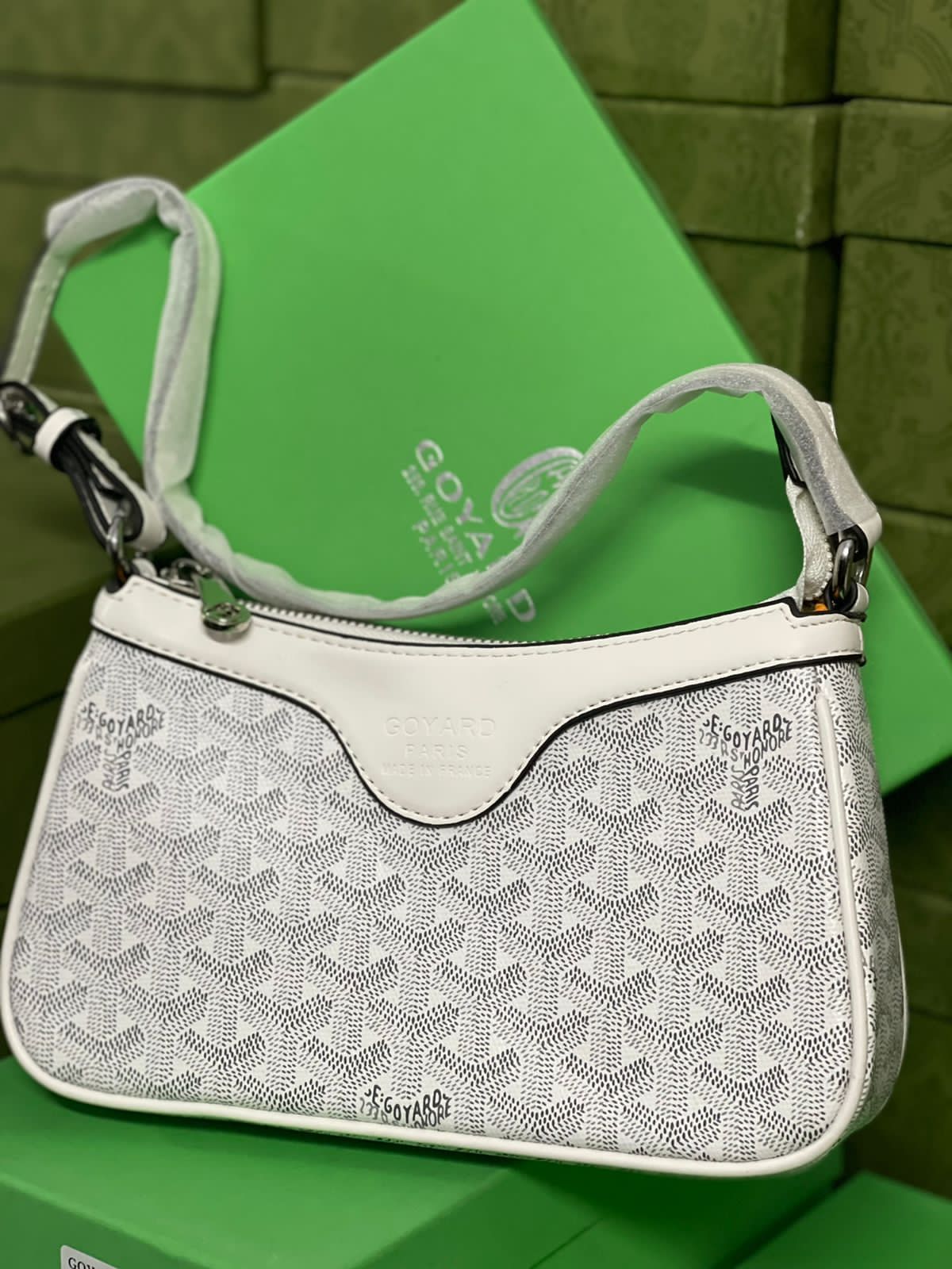 Buy First Copy Goyard Shoulder Bag - Master Quality 7A Mirror at Lowest Price Online India