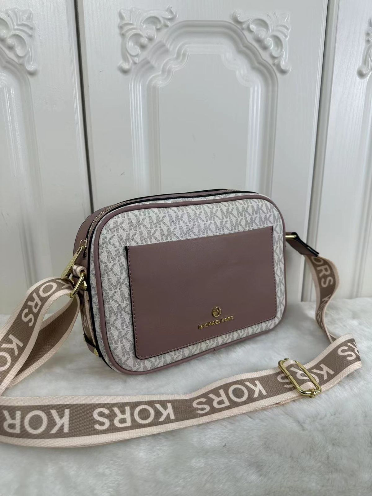 Buy First Copy Michael Kors Maeve Crossbody Sling Bag - Master Quality 7A Mirror at Lowest Price Online India