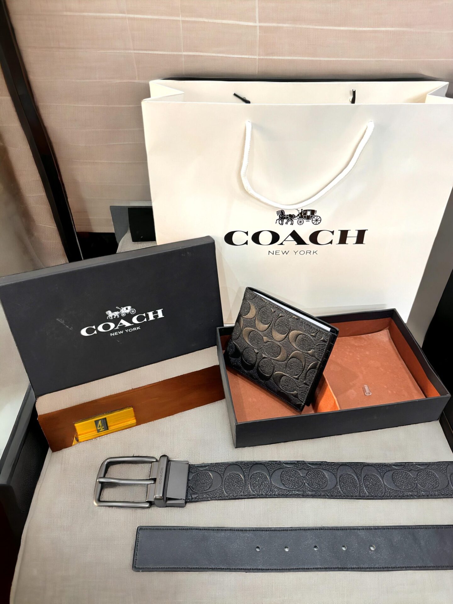 Buy First Copy Coach Reversible Belt with Wallet Combo - Master Quality 7A Mirror at Lowest Price Online India