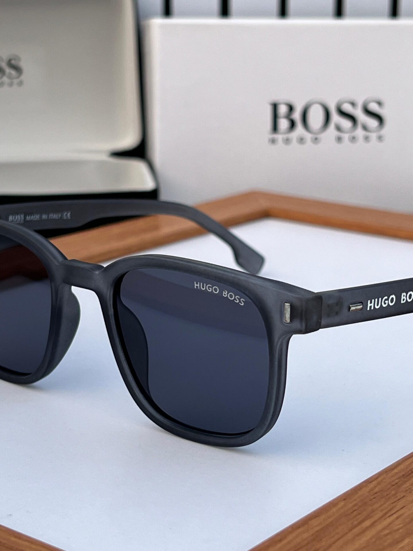 Buy First Copy Unknown Product – additional view showing authentic design. Cash on Delivery available, Free shipping across India, Pan India delivery