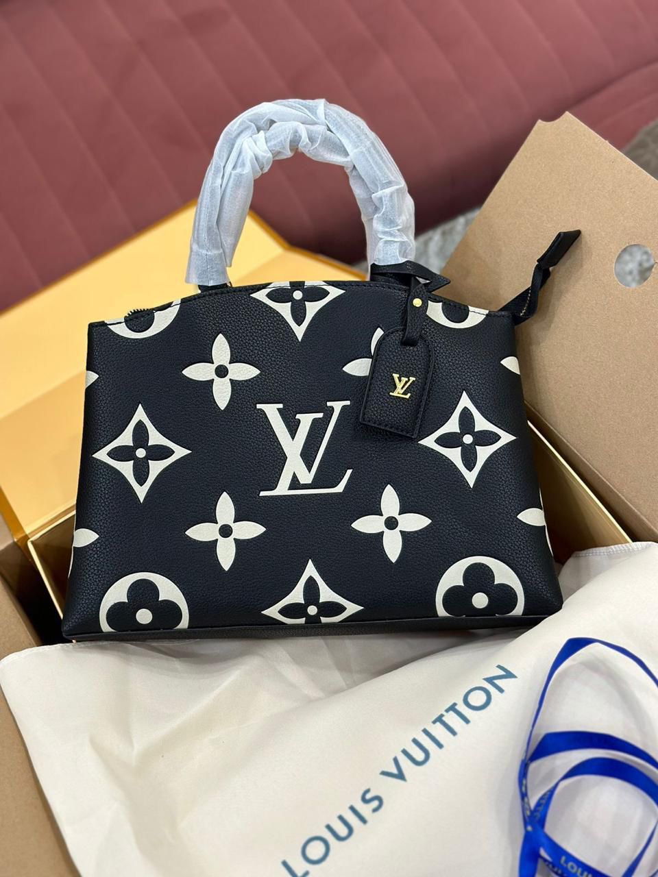 Buy First Copy Louis Vuitton Grand Palais Handbag - Master Quality 7A Mirror at Lowest Price Online India