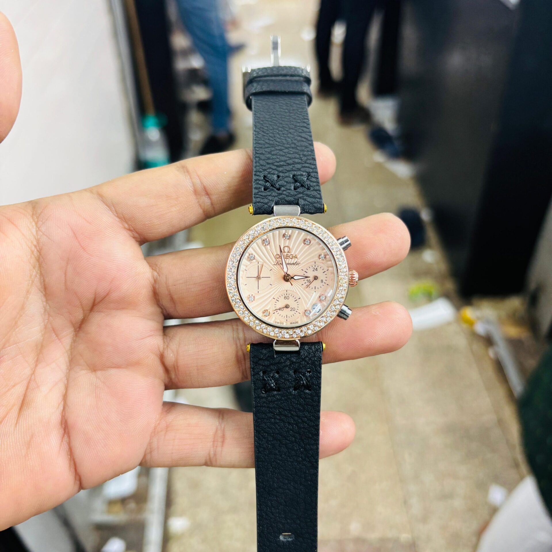 Buy First Copy Omega Ladies Leather Strap Quartz Watch - Master Quality 7A Mirror at Lowest Price Online India