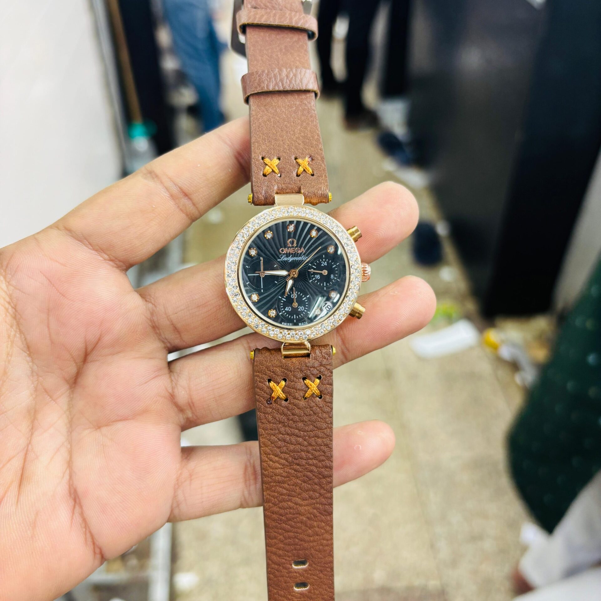 Buy First Copy Omega Ladies Leather Strap Quartz Watch - Master Quality 7A Mirror at Lowest Price Online India