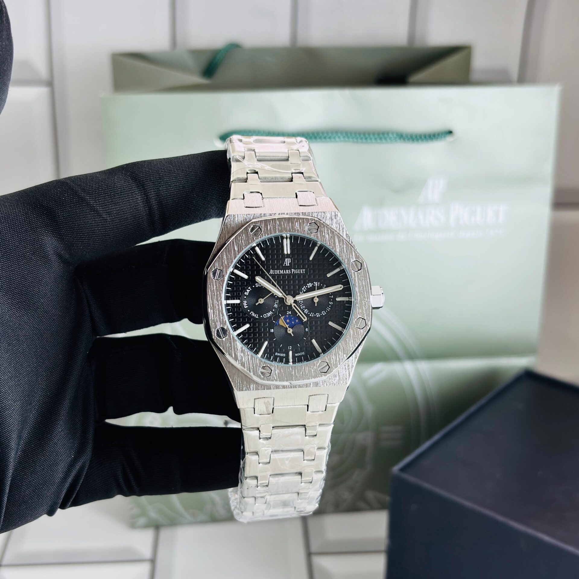 Buy First Copy Audemars Piguet Royal Oak Perpetual Calendar Men’s Watch 42mm - Master Quality 7A Mirror at Lowest Price Online India