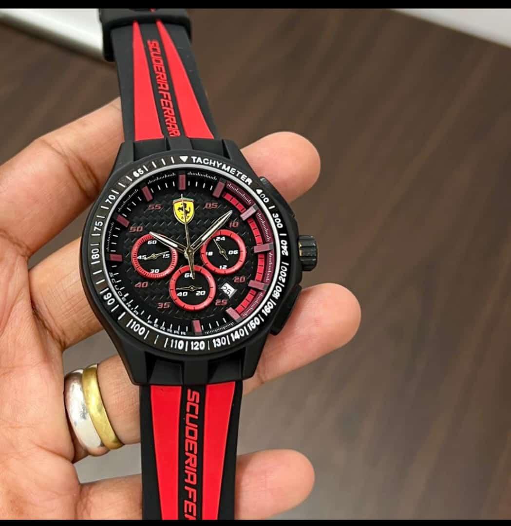 Buy First Copy Scuderia Ferrari Chronograph Men’s Watch With Silicone Strap 43mm - Master Quality 7A Mirror at Lowest Price Online India