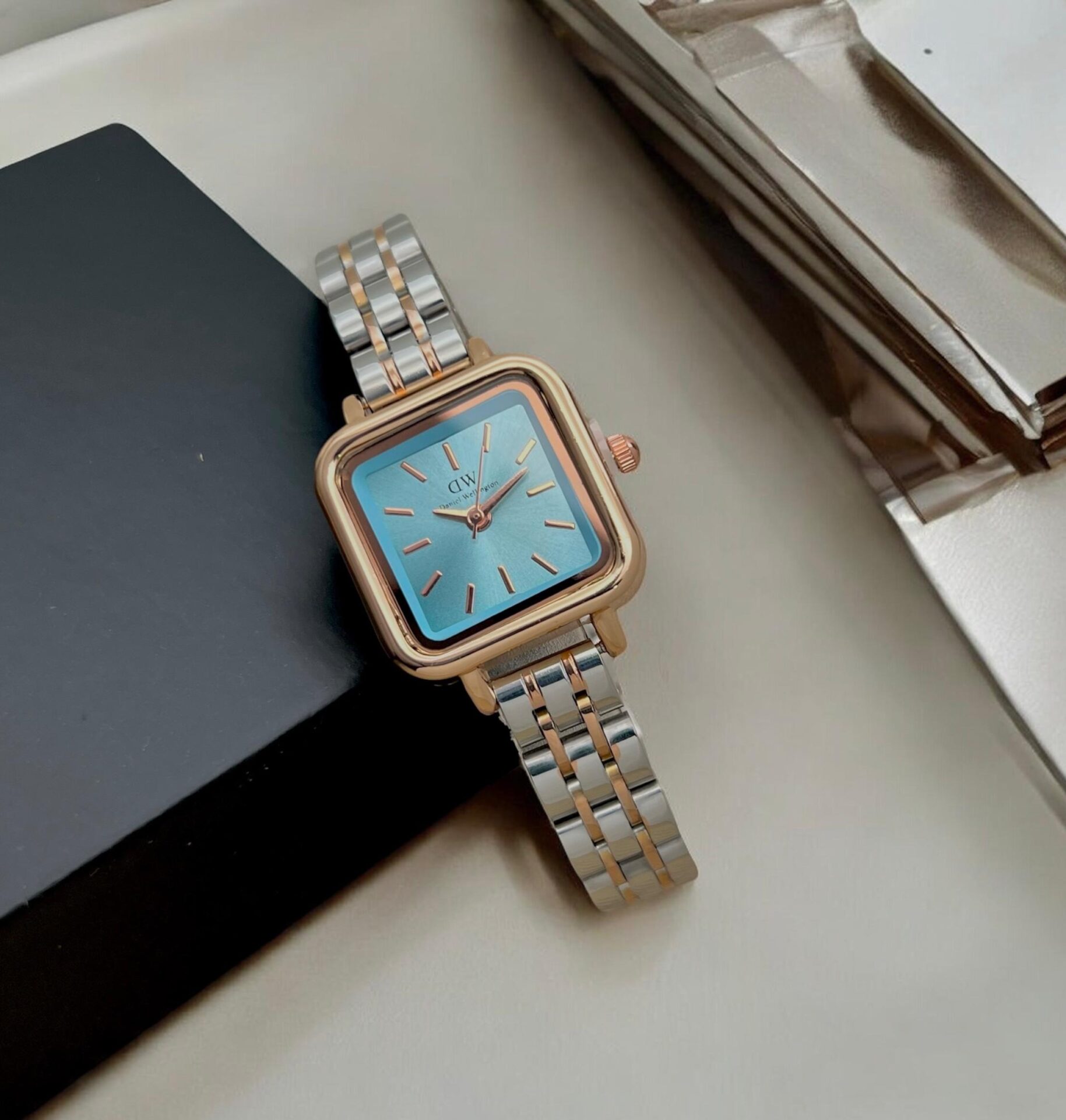Buy First Copy Daniel Wellington DW Women Watches - Master Quality 7A Mirror at Lowest Price Online India