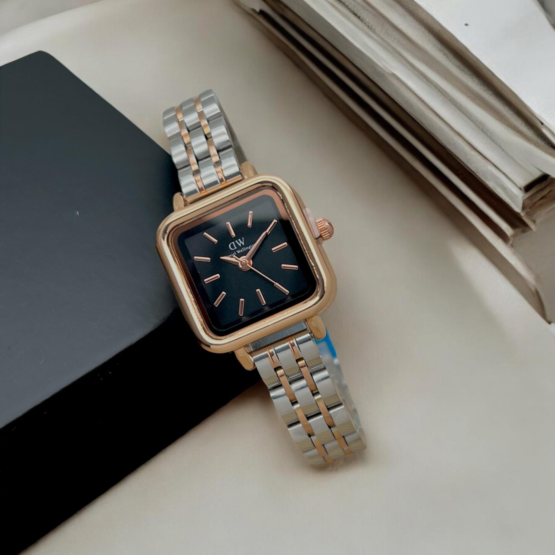 Buy First Copy Daniel Wellington DW Women Watches - Master Quality 7A Mirror at Lowest Price Online India