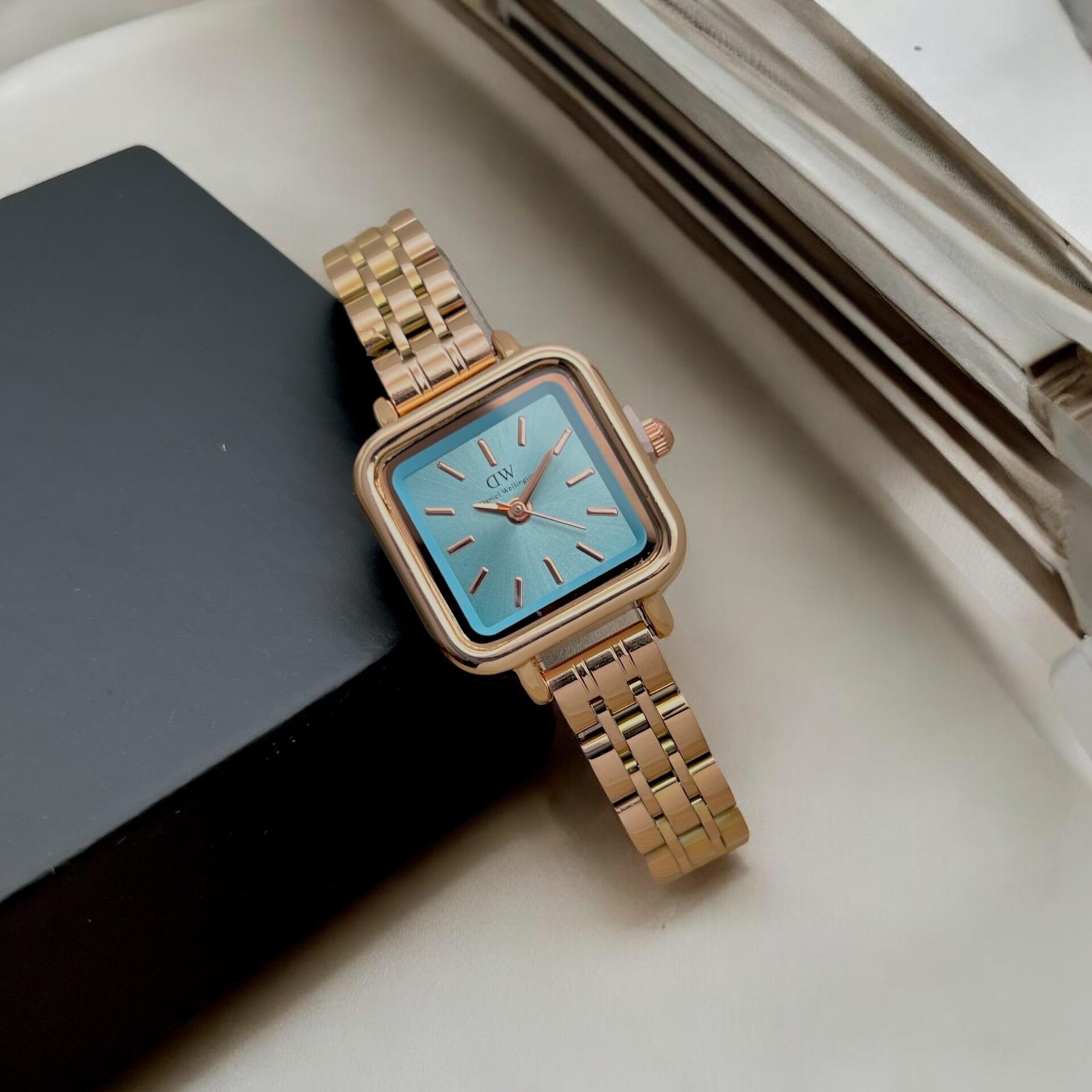 Buy First Copy Daniel Wellington DW Women Watches - Master Quality 7A Mirror at Lowest Price Online India