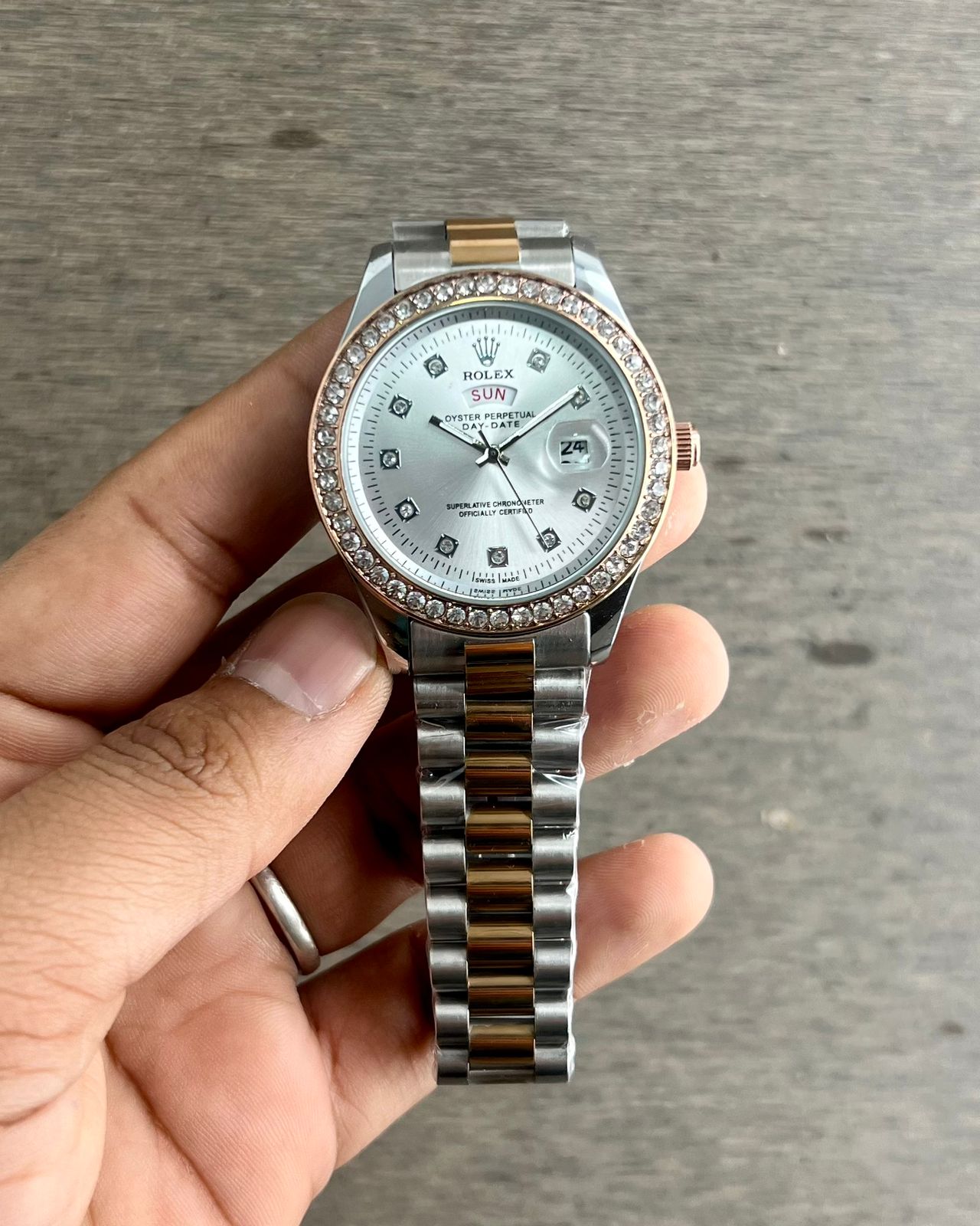 Buy First Copy Rolex Oyster Perpetual Day-date Men’s Watch - Master Quality 7A Mirror at Lowest Price Online India