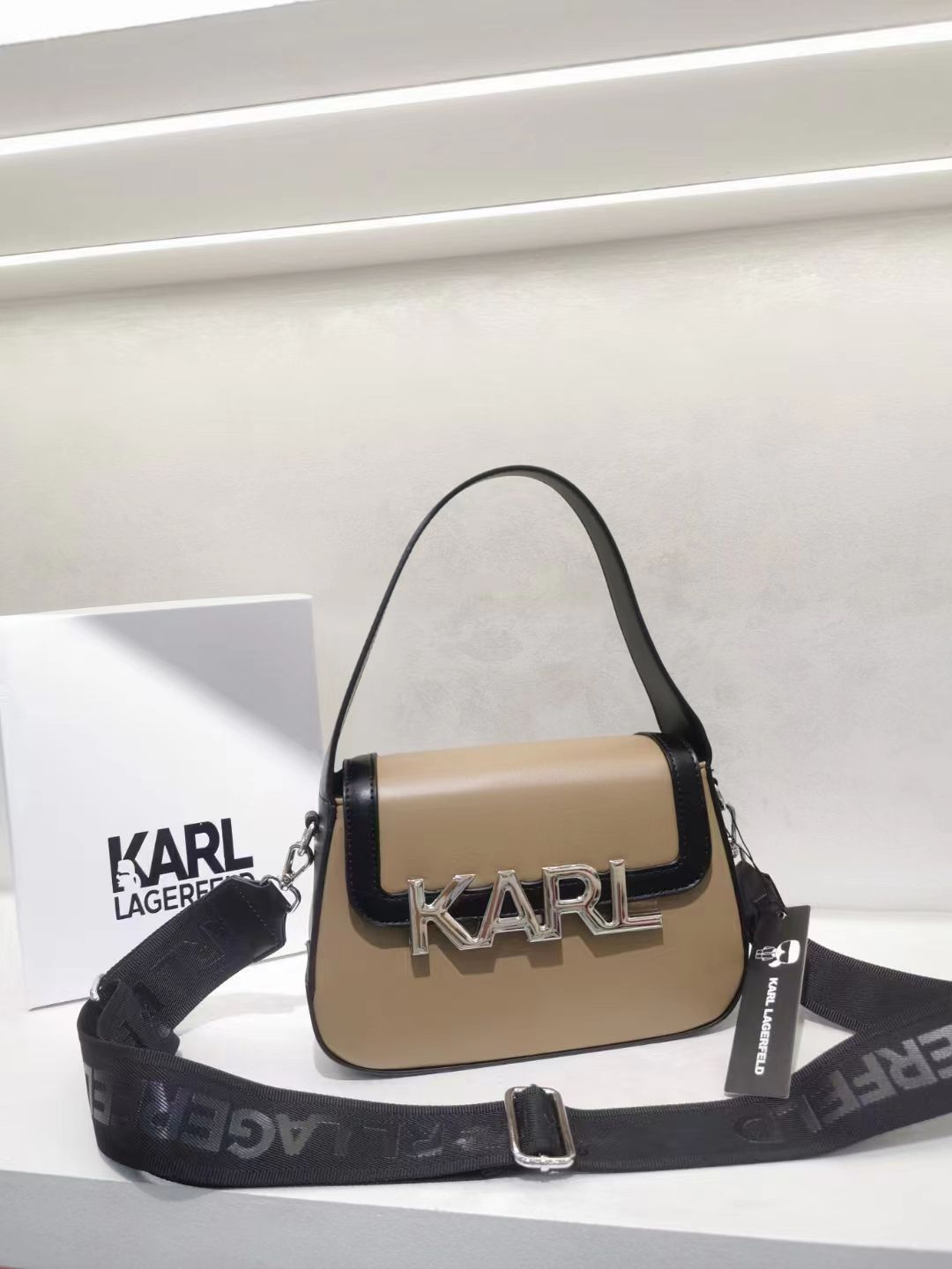Buy First Copy Karl Lagerfeld Oberer Handgriff Bag - Master Quality 7A Mirror at Lowest Price Online India