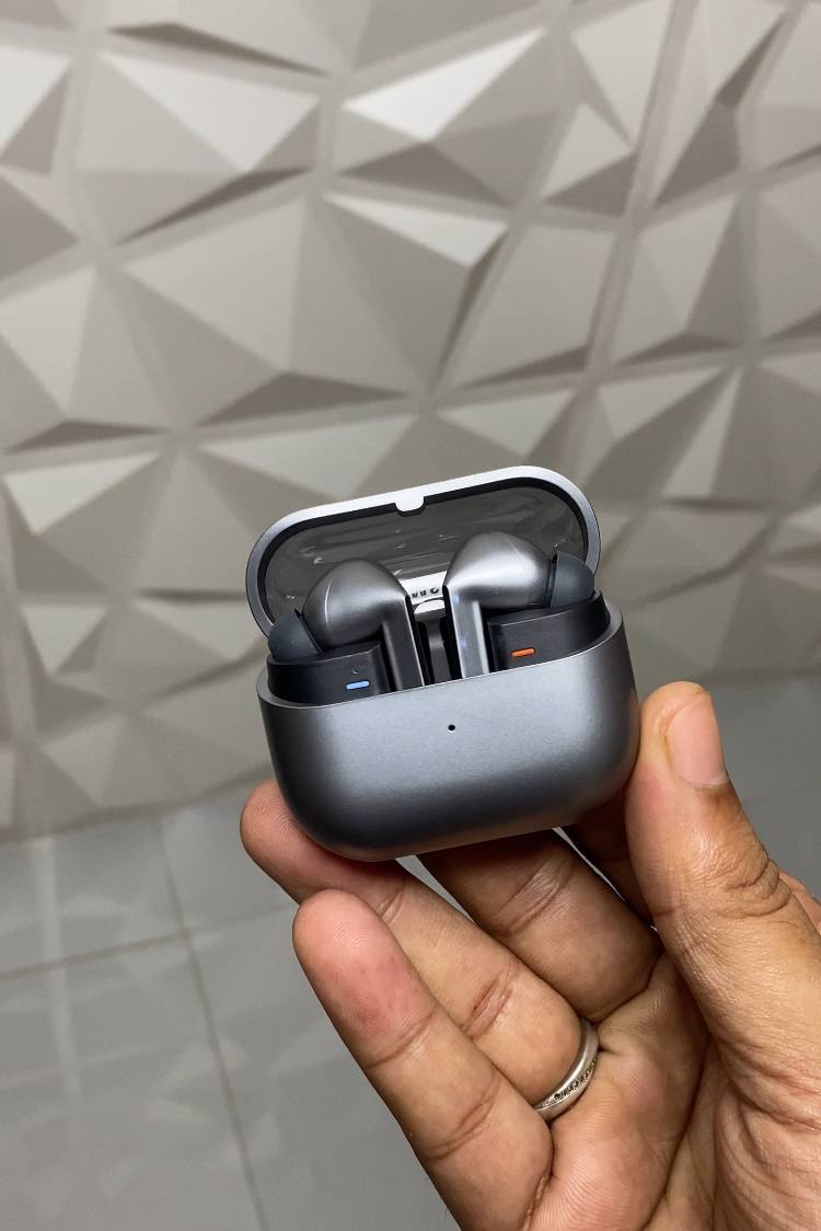 Buy First Copy Samsung Galaxy Buds 3 Pro - Master Quality 7A Mirror at Lowest Price Online India