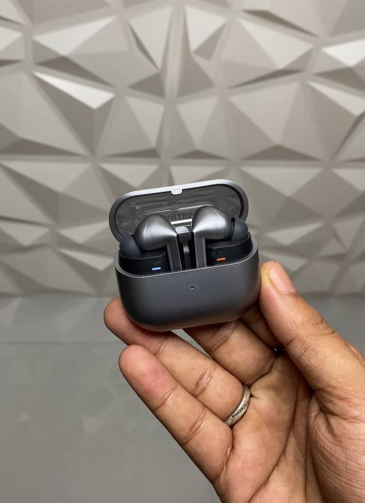 Buy First Copy Samsung Galaxy Buds 3 Pro - Master Quality 7A Mirror at Lowest Price Online India