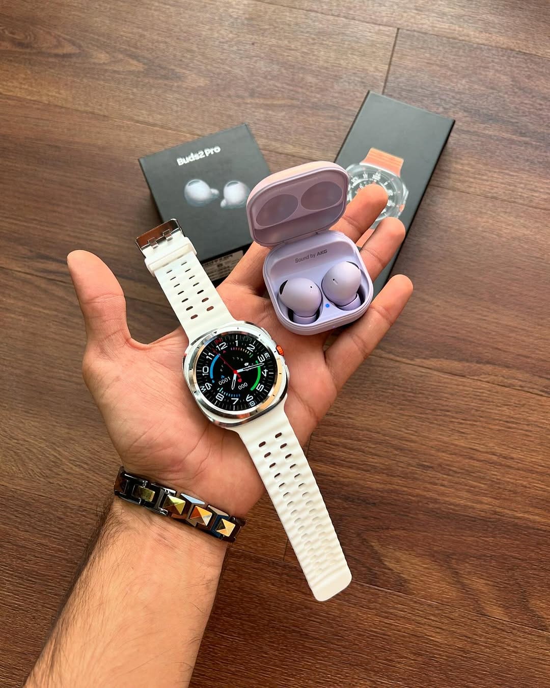 Buy First Copy Samsung Galaxy Watch Ultra & Galaxy Buds 2 Pro Combo - Master Quality 7A Mirror at Lowest Price Online India