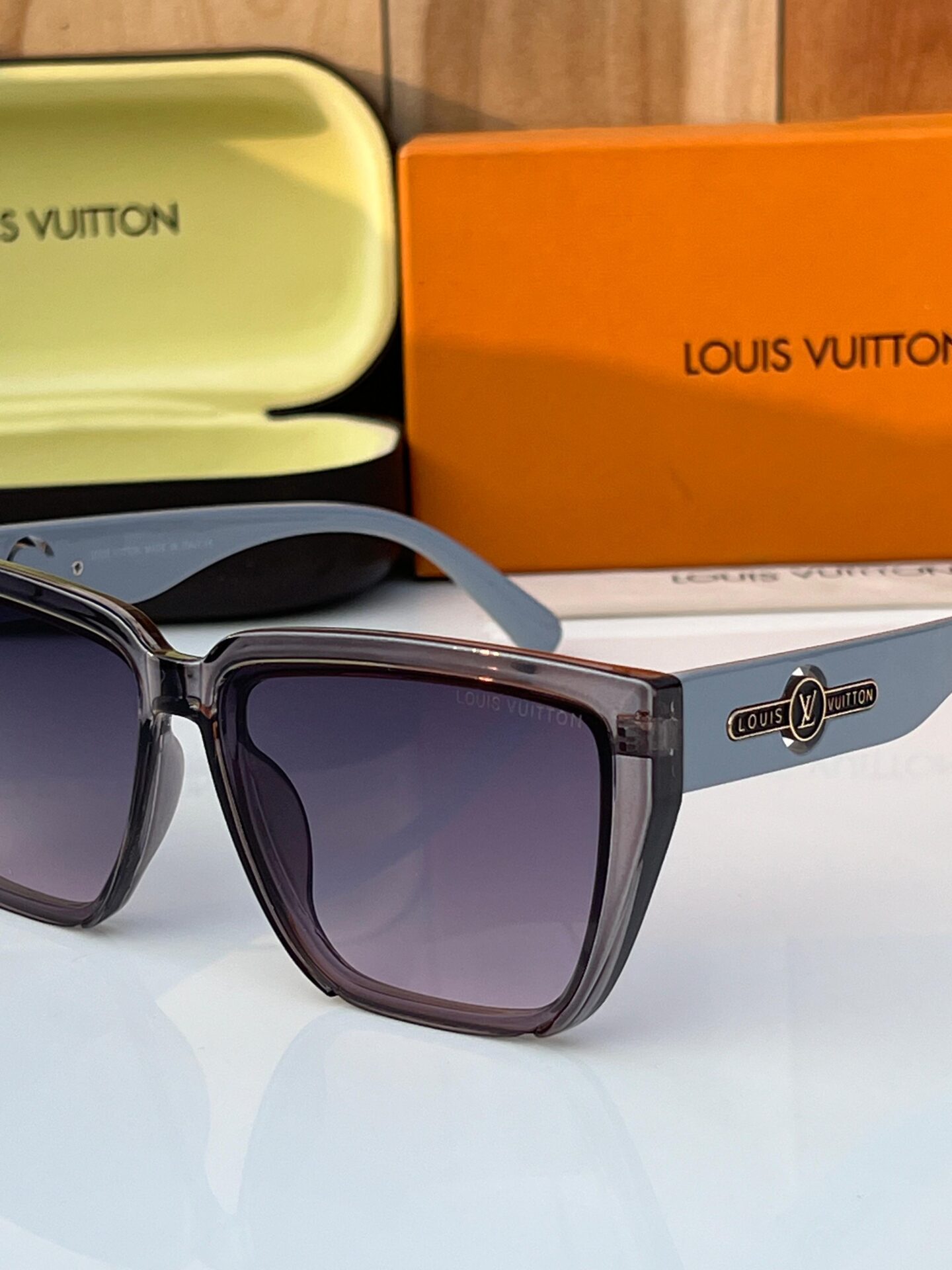 Buy First Copy Louis Vuitton Pilot Sunglasses - Master Quality 7A Mirror at Lowest Price Online India