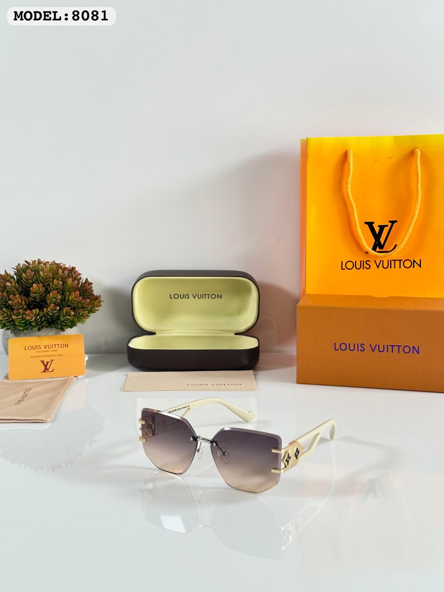 Buy First Copy Louis Vuitton Square Brown Gradient Sunglasses Unisex - Master Quality 7A Mirror at Lowest Price Online India