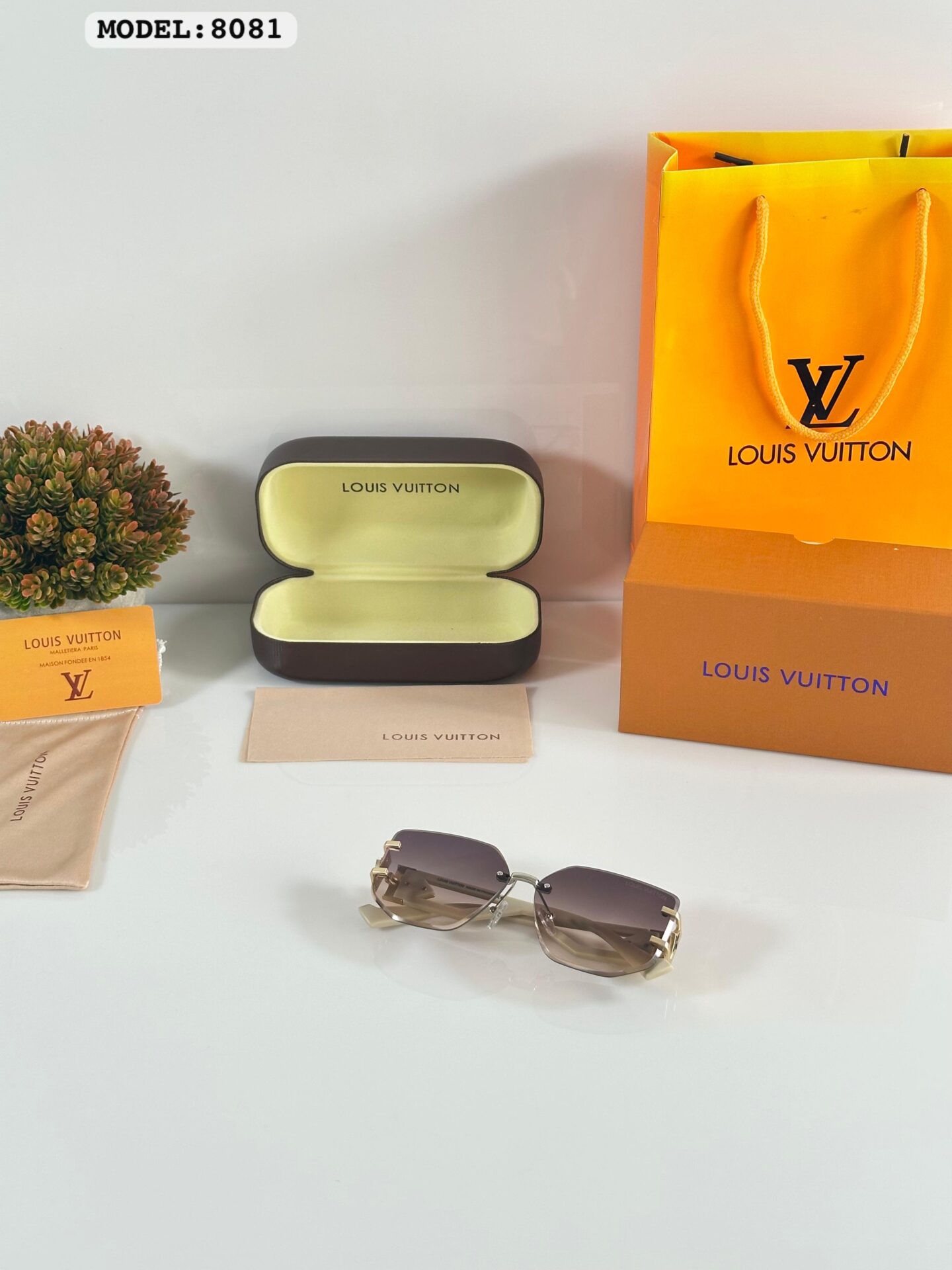 Buy First Copy Louis Vuitton Square Brown Gradient Sunglasses Unisex - Master Quality 7A Mirror at Lowest Price Online India