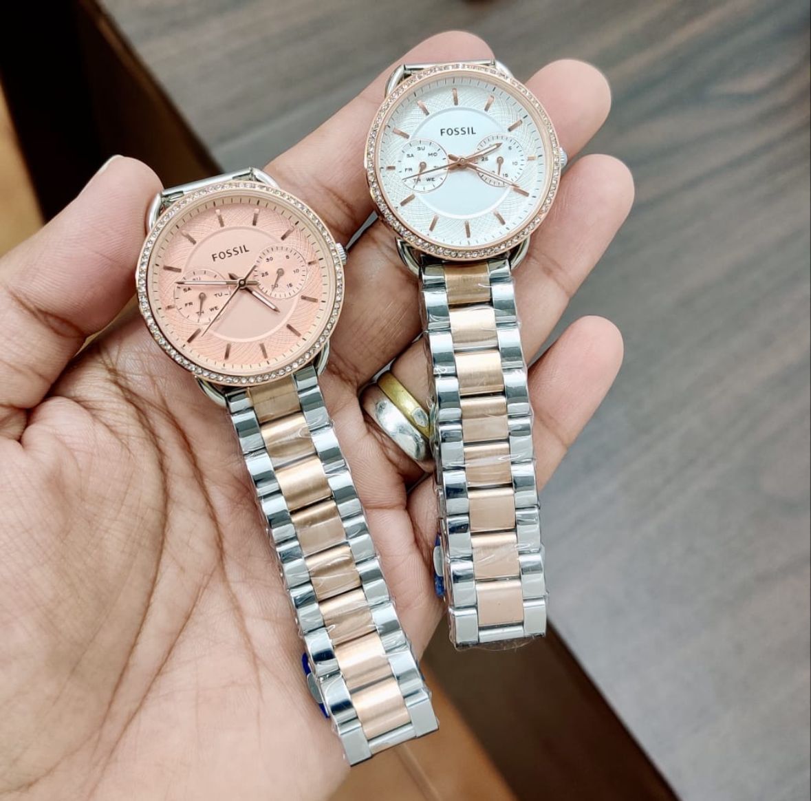 Buy First Copy Fossil Tailor Two-Tone Crystallized Women Watch 35mm - Master Quality 7A Mirror at Lowest Price Online India