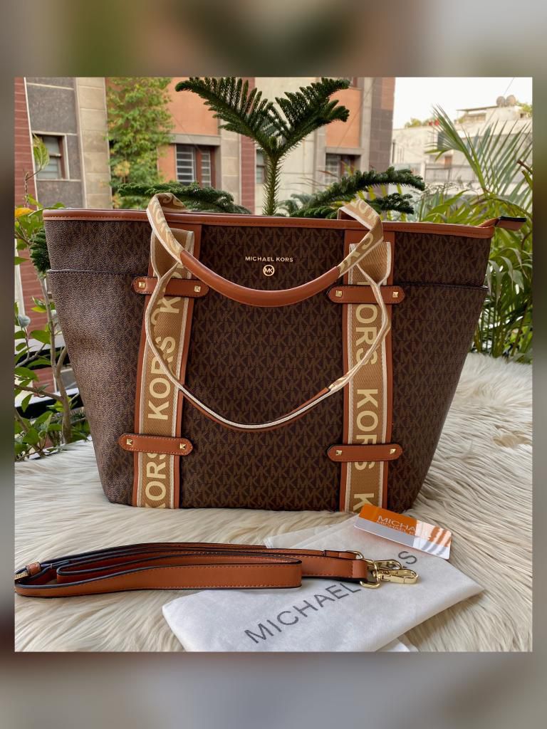 Buy First Copy Michael Kors Maeve Signature Tote Bag - Master Quality 7A Mirror at Lowest Price Online India